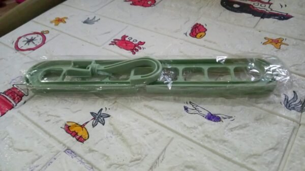 003e2327-bd89-400f-890f-db1015e30aeb.jpg Plastic Hanging Hook - Multi-Hole Wardrobe Organizer for Clothes Storage & Display