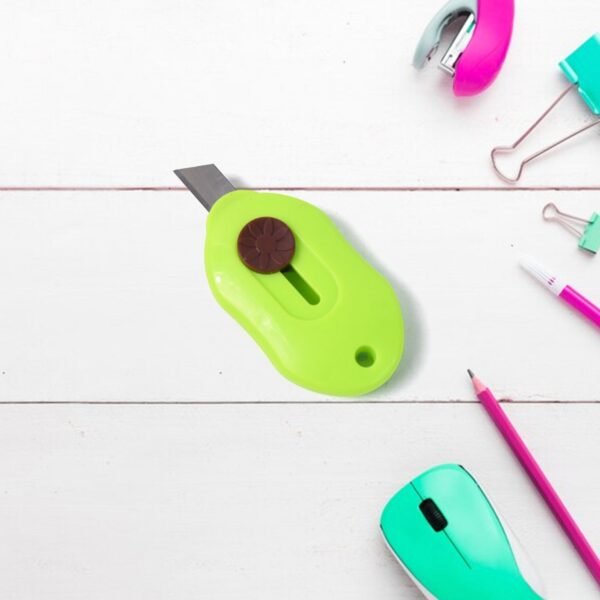 004_dac8c475-c8ae-4ee9-a4a2-cded46f36279.jpg Mini Cloud Cutter (1 Pc): Portable & Safe Box Opener (Multiple Uses)