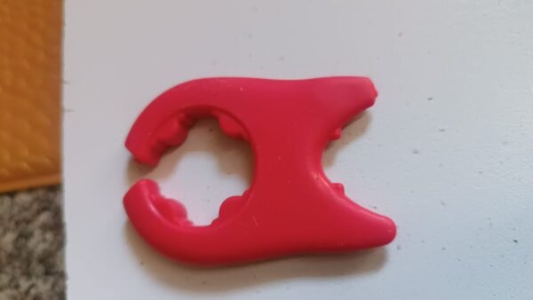 00529d57-7293-4a5f-9677-2fd318cf66c5.jpg Plastic Pot Holder 1pc