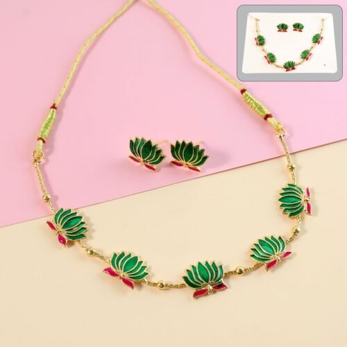 01_05bbb6ab-074b-4ab9-be8a-5245f3e43f42.jpg Traditional Green & Lotus Motif Jewellery Set
