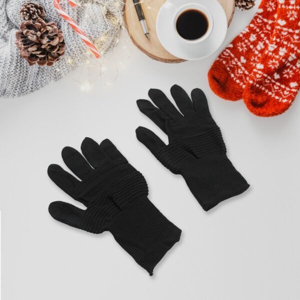 01_0bce0032-728b-44cf-b491-dc5018588120.jpg Small Hands, Big Protection: Heat Resistant, Cut-Proof Gloves