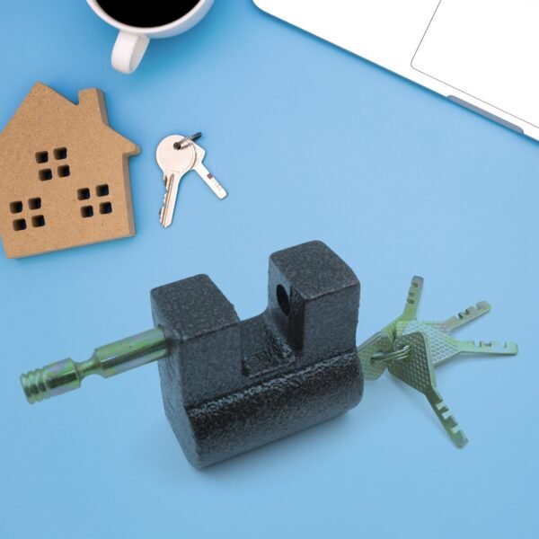 01_4ef506ff-f09d-47ea-99b2-19e4f4dcc348.jpg Iron lock, Brass Core and Thickened Spray Black Iron Door Lock With 5 pc Keys for Home Dormitory, Waterproof Antirust Anti-theft locks Outdoor Gate Shed Locks Warehouse Big Iron Door Drawer Lock (63 mm )