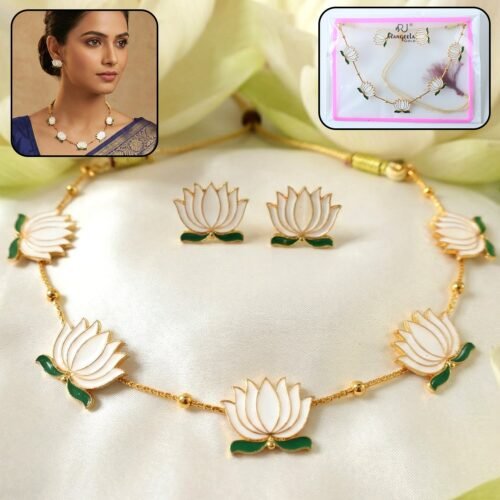 01_954cd437-4611-45c1-8224-02978d67124b.jpg Elegant White Lotus Design Necklace with Stud Earrings Set (1 Set)