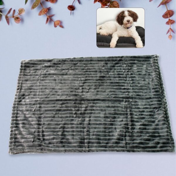 01_ae73bf85-2253-41c7-8aa9-c29f60eab0b7.jpg Pet Soft Cat Dog Blanket / Towel (110×70 Cm / 1 Pc / Mix Color & Design)