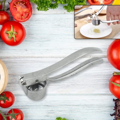 01_f9a496a2-7dae-42b3-9bea-65cd5887e145.jpg Crush Garlic with Ease: Lightweight Aluminum Garlic Press (1 Pc)