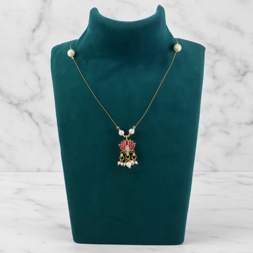 01_necklace.jpg Traditional Lotus Motif Pendant Chain (1 Pc)