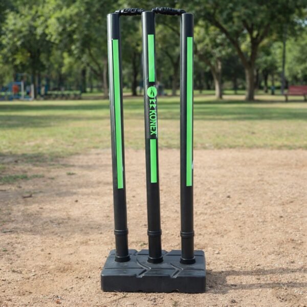 01_stump.jpg Cricket Stump Set with Heavy Base Stand (1 Set)