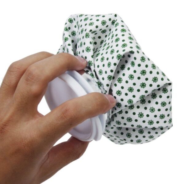 02_0fd01e2e-9241-4bbb-b671-c58f5b7305df.jpg Pain Reliever Ice Bag Used To Overcome Joints And Muscles Pain In The Body.