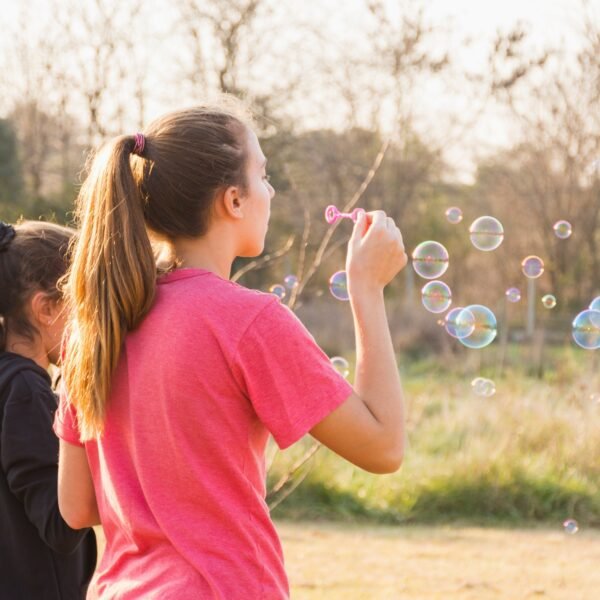 02_1f34e0e3-1c1f-4b60-a839-28285f818716.jpg Bubble Liquid Solution Bottle for Bubble Maker Toys – 1LTR (Manual & Automatic)