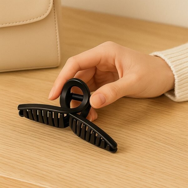 Plastic Hair Claw Clips Strong Clips (1 Pc / Mix Design & Color), Hair accessories (1 Pc / Mix Design & Color)