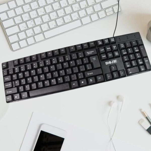 02_30c0cb06-58fa-407a-91ca-ebb9b0eb1640.jpg Wired USB Keyboard 104 Keys (1 Pc)
