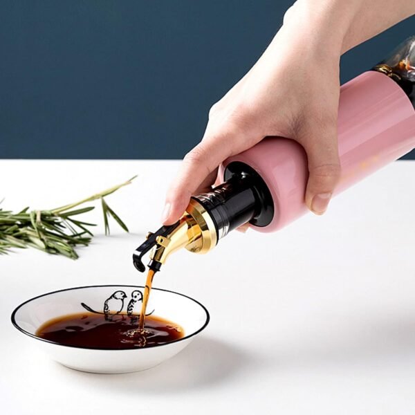 02_3163e2f9-445b-47db-a9ef-c8c246ae9dc3.jpg Olive Oil Dispenser – Leakproof Glass Bottle with Non-Drip Spout (300 ML)