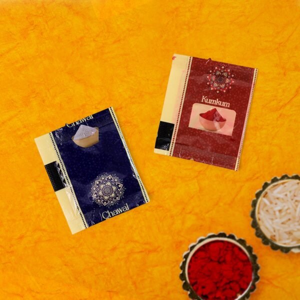 02_54a2e71a-62c7-48bd-a257-0f78dc4c21ea.jpg 6 LED Solar Powered Wall Mount Fence Light with Honeycomb Shade Design (2 Pc Set)