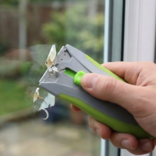 Multipurpose Handheld Glass & Surface Scraper (1 Pc)