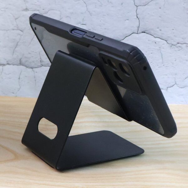02_6e277ad1-72d5-430c-9bb0-dd895d0b61cc.jpg Metal Universal Mobile & Tablet Stand Holder - (1 Pc)