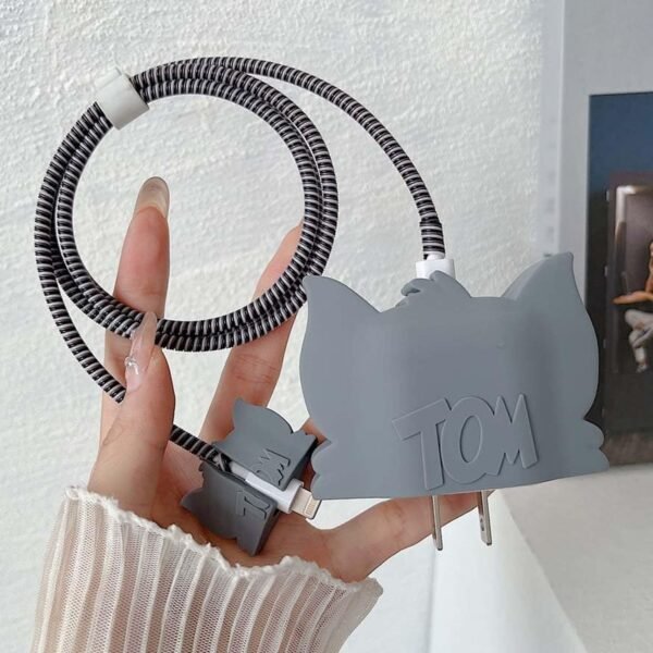 02_73906a18-96a4-4480-96c2-b8f29398236e.jpg Cartoon Character Silicon Charger Case Cover iP 18-20W, iPhone (Mix Design / 1 Pc)