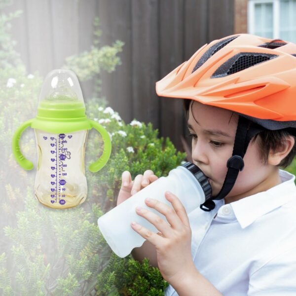 02_7b74b05c-5ef4-43cd-ac59-cb0063ae77ab.jpg Plastic Baby Feeding Bottle with Handles, Cleaning brush & Straw (300 ML / 1 Pc)