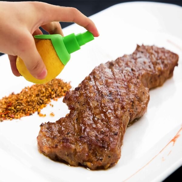 02_8445db22-9b0e-4bf0-9e8e-9b09d45c358b.jpg Creative Lemon Sprayer Fruit Juice Citrus Lime Juicer (3 Pcs Set)