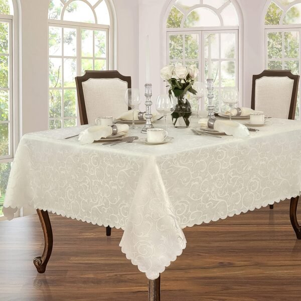 Reusable Table Cloth / Cover for Dining Picnic (140×140 Cm / 1 Pc)