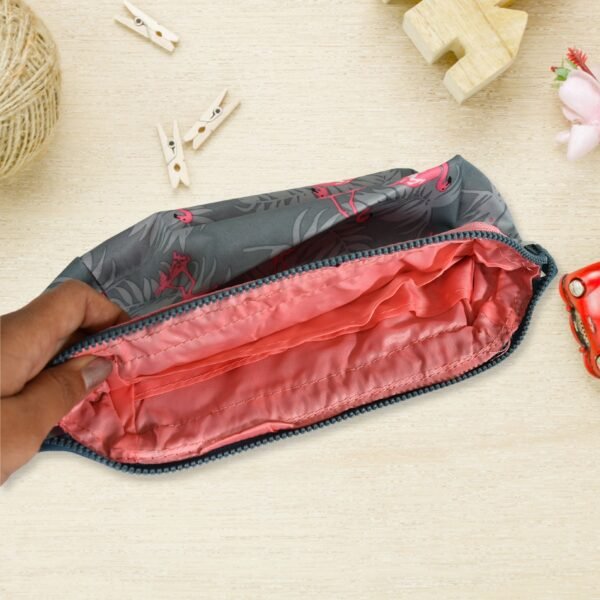 Makeup Bag / Pouch / Travel Cosmetic Bags /  (1 pc / 25×13 Cm)