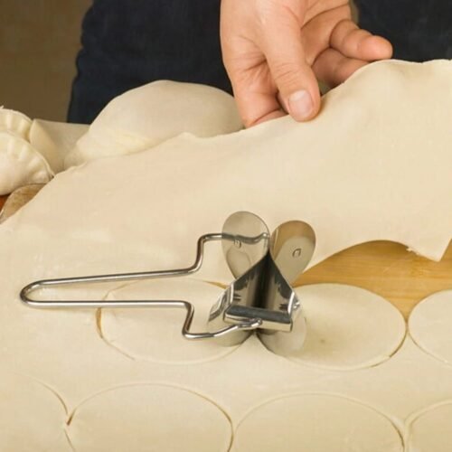 02_b6ddd4a7-4ee7-4be6-8242-c67d8c6f80b7.jpg PURI CUTTER STAINLESS STEEL ROLLER MACHINE FOR BAKING TOOLS