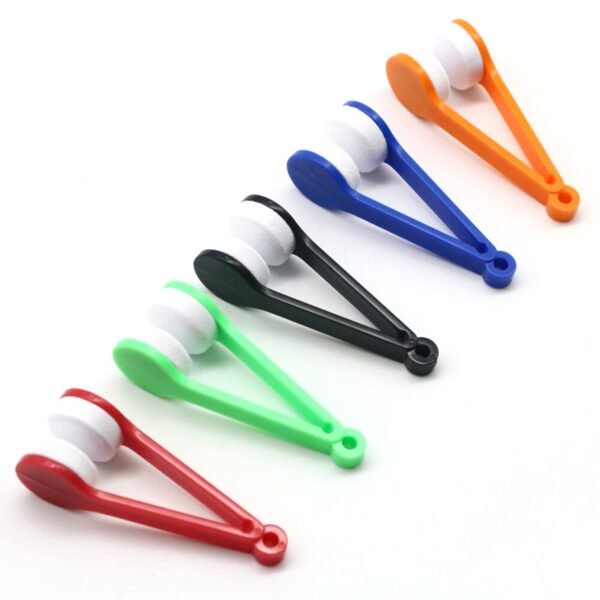 5 Pc Goggle Cleaner With Box used for cleaning glasses and goggles