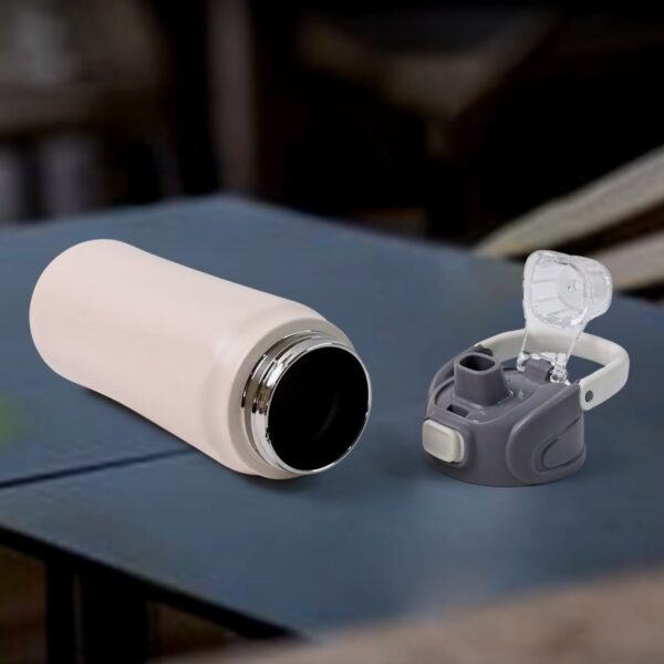 02_b92d212e-580b-4c00-8ba7-ccdb6fc13482.jpg Stainless Steel Insulated Vacuum Bottle (680ml Approx)