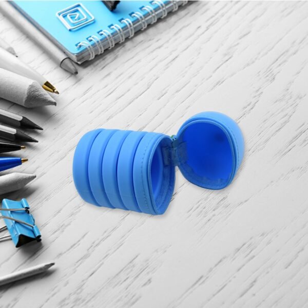 02_ba0d80f9-470d-4691-9236-931a13523906.jpg Silicone Telescopic Pencil Case – Large Capacity Zipper Case for School & Office