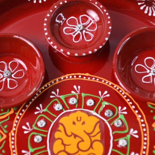 02_c3284c69-0c52-4f4a-ad8b-804ab57c570e.jpg Hand-Painted Decorative Pooja Thali with Ganesha Motif and Diyas
