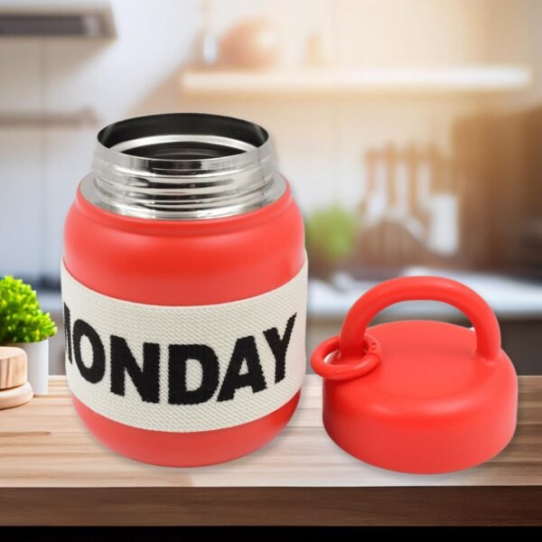 02_c354efbb-4a73-4a71-8c47-86db61646e1a.jpg Stainless Steel Mug / Bottle Vacuum Insulated Cup With Handle & Rubber Grip (550 ML)