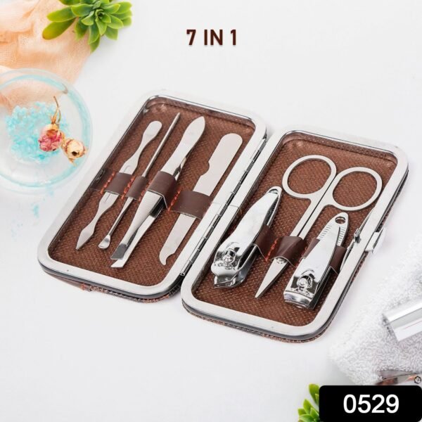 02_c922595e-761e-4dcf-ab7b-f709daa05074.jpg Pedicure & Manicure Tools Kit For Women, Nail Clipper (7in1)