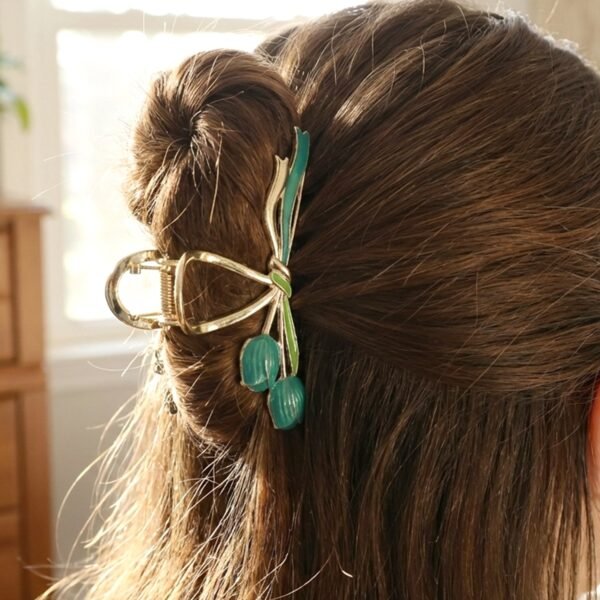 02_cbe14b65-c81c-4f59-bd11-16beb137850d.jpg Elegant Decorative Hair Claw Clip (1 Pc)