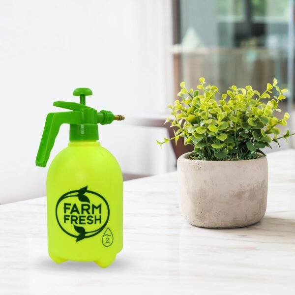 02_d4e2e650-a81f-4f3a-91b4-ef0112655fe7_1.jpg 2L FF Garden Sprayer for Sprinkling and Showering in Gardens and Parks