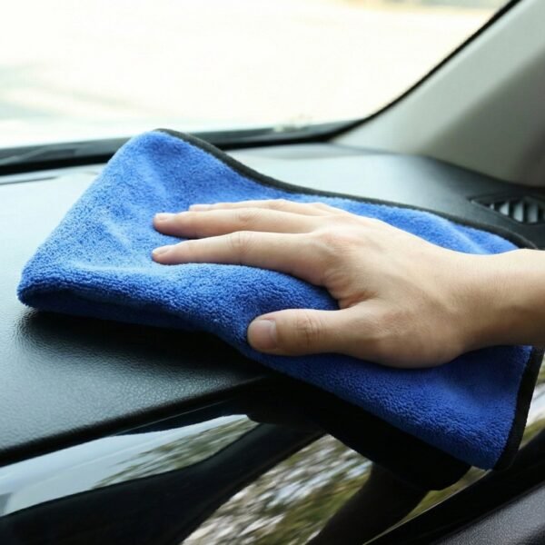 02_dad35395-9bcc-4a07-a9a7-7a473f6aba3f.jpg Premium Microfiber Cleaning Cloth, Towel (40x30 cm / 1 Pc)
