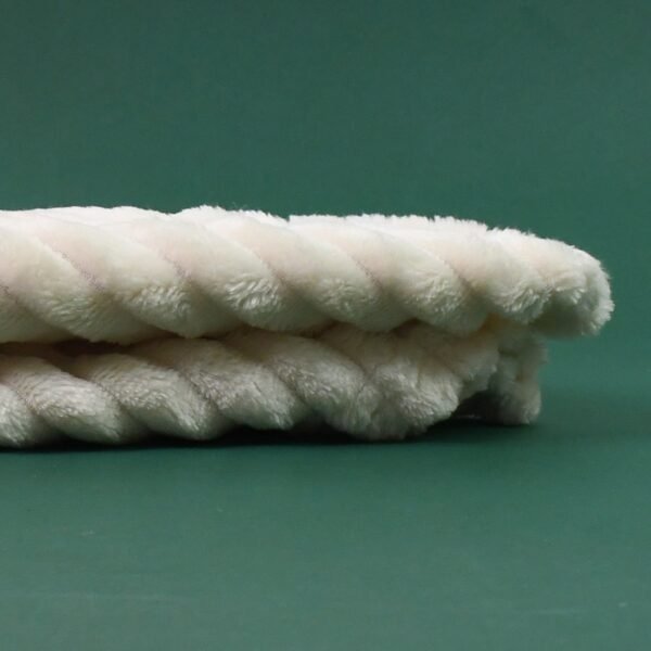 Pet Soft Cat Dog Blanket / Towel Soft Warm (70×50 Cm / 1 Pc / Mix Color & Design)