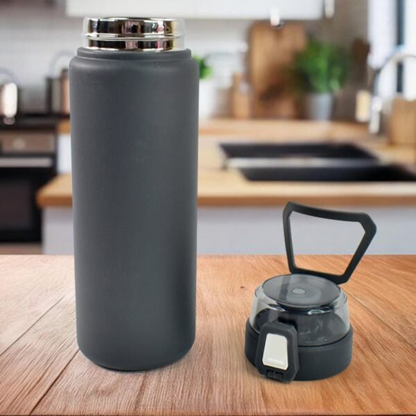 02_e6093d4b-baeb-4890-8d09-9131f3e59802.jpg Stainless Steel Double Walled Vacuum Insulated Water Bottle (Mix Design 1 Pc)