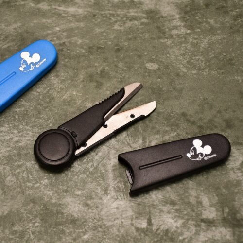02_fa3ec13c-7b28-4357-857d-7969580b8640.jpg Mickey Mouse Scissors With Cover For Home Use ( Multi Color 1 pcs )