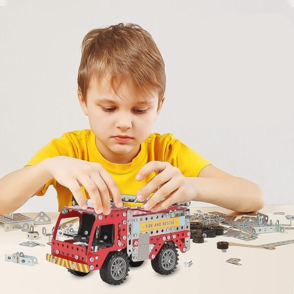 Metal DIY Fire Truck Building Blocks Kids (Fire Truck / 292pcs of truck tool / 1 Set)
