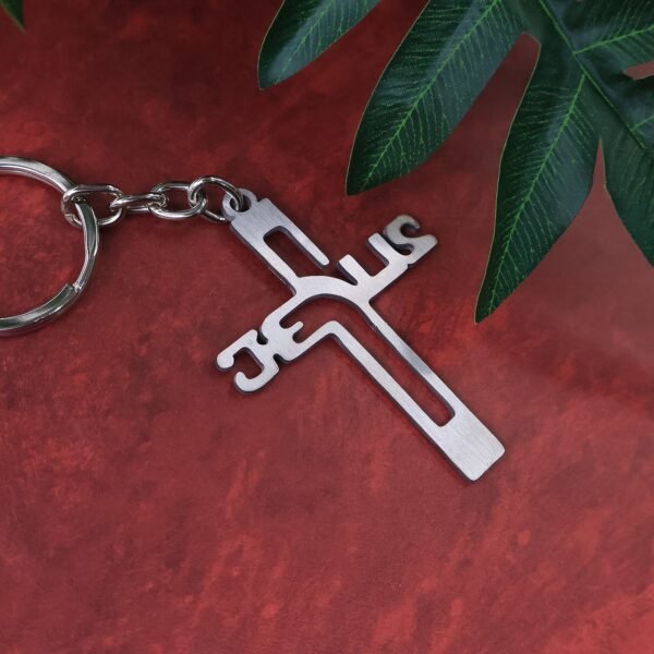 03_2b02d1f9-6ca2-48fc-b636-db969fdf5f70.jpg Elegant Metal Cross Keychain with Gujarati "Jesus" Script – Religious Faith Key Ring
