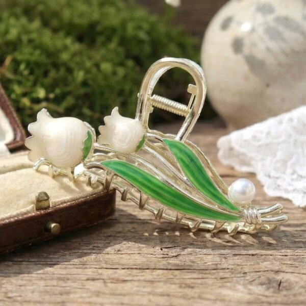 Elegant Floral Decorative Hair Claw Clip (1 Pc)
