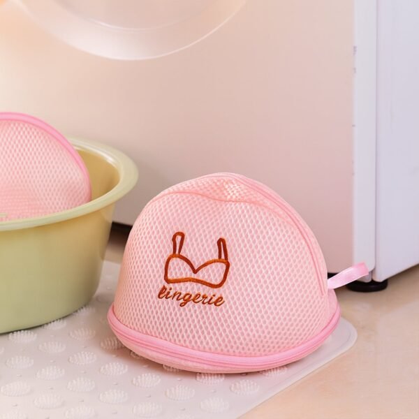 03_306a7f57-27c3-47d0-a661-dacc452ab380.jpg Lingerie Wash Bag – Dome-Shaped Protective Mesh Laundry Pouch (1 Pc)