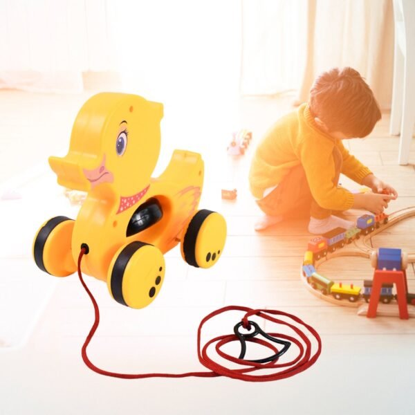 Pull Along Toy with Attractive Design, Developmental Toy for Girl Boy (Duck)