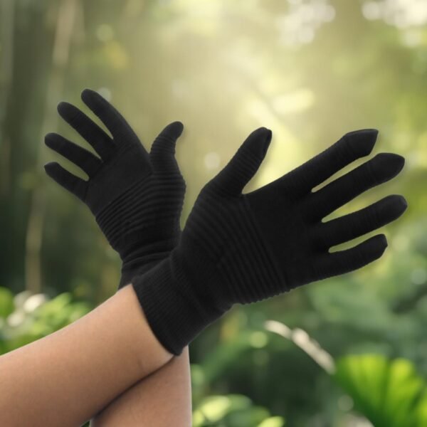 03_4073d041-8f77-4748-a0ba-14dfc74dbc2f.jpg Small Hands, Big Protection: Heat Resistant, Cut-Proof Gloves