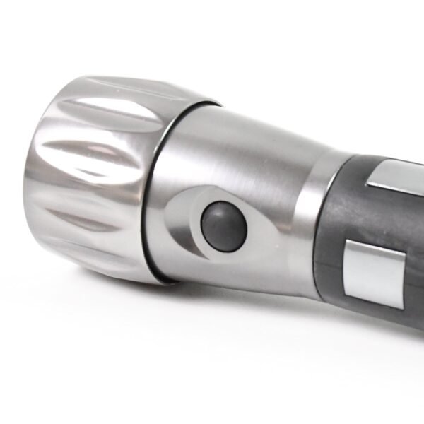 03_40938470-5a25-49c8-954f-cd0fe343622f.jpg Aluminium Led/Xenon rubber grip Handtourch (3*1.5V AAA batteries / Not Included)