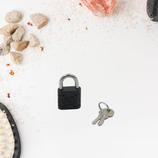 Thickened Black Iron Padlock – Brass Core, Waterproof, Anti-Theft (75/60/32mm)