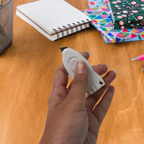 03_57b9e37f-9e6a-431b-9a9b-0e0f5ffa9ab9.jpg Mini Cloud Cutter Portable Safe Box Opener Multiple Uses (1 Pc)