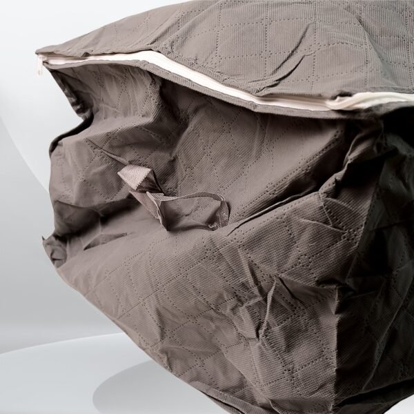 03_5bea11eb-2eab-488e-96f6-2f1293e7b2ad.jpg Foldable Quilted Storage Bag (1 Pc)