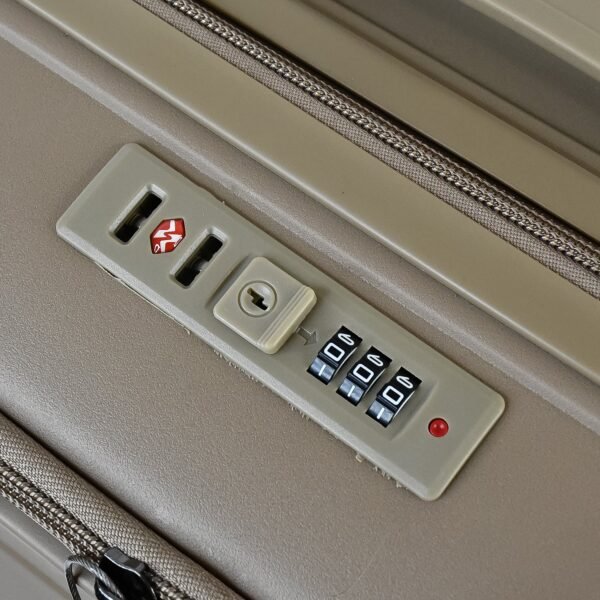 03_62dc7540-e1be-4843-93b0-f2f6988f70de.jpg Hard-Shell Trolley Luggage Bag (Set of 3-pice / Mix Color)