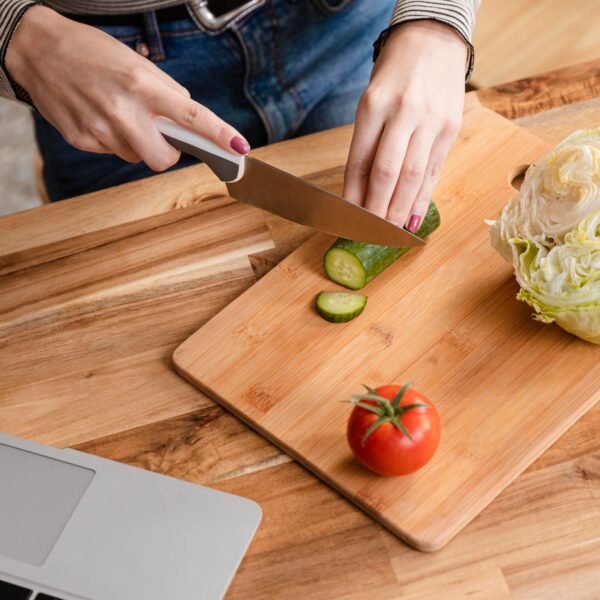 03_7b4036a9-b2c4-431c-a265-474e3e654cbf.jpg Wooden Chopping Board Big Size Kitchen Chopping Board Household Cutting Board Knife Board Vegetable Cutting and Fruit Multi-purpose Steel Vs Wooden Sticky Board Cutting board For Kitchen Use