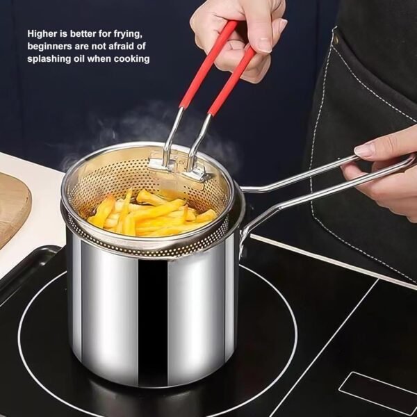 03_7d29f496-844c-4878-b801-3573482d46d4.jpg Small Deep Frying Pot With Strainer Basket (2 Pc Set / 1200 ML))
